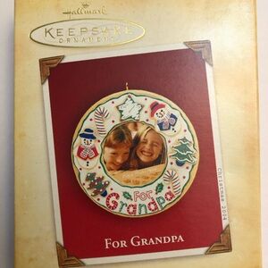 Hallmark Keepsake Ornament - For Grandpa Magnetic Photo Holder NEW 2004